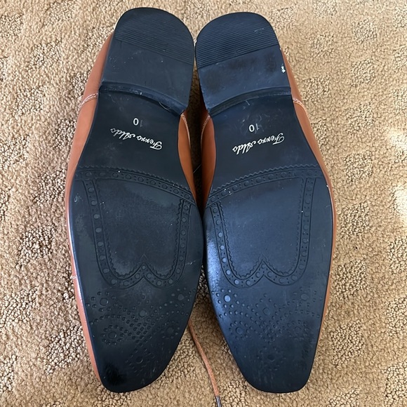 Ferro Aldo shoes size 10 - Picture 2 of 6